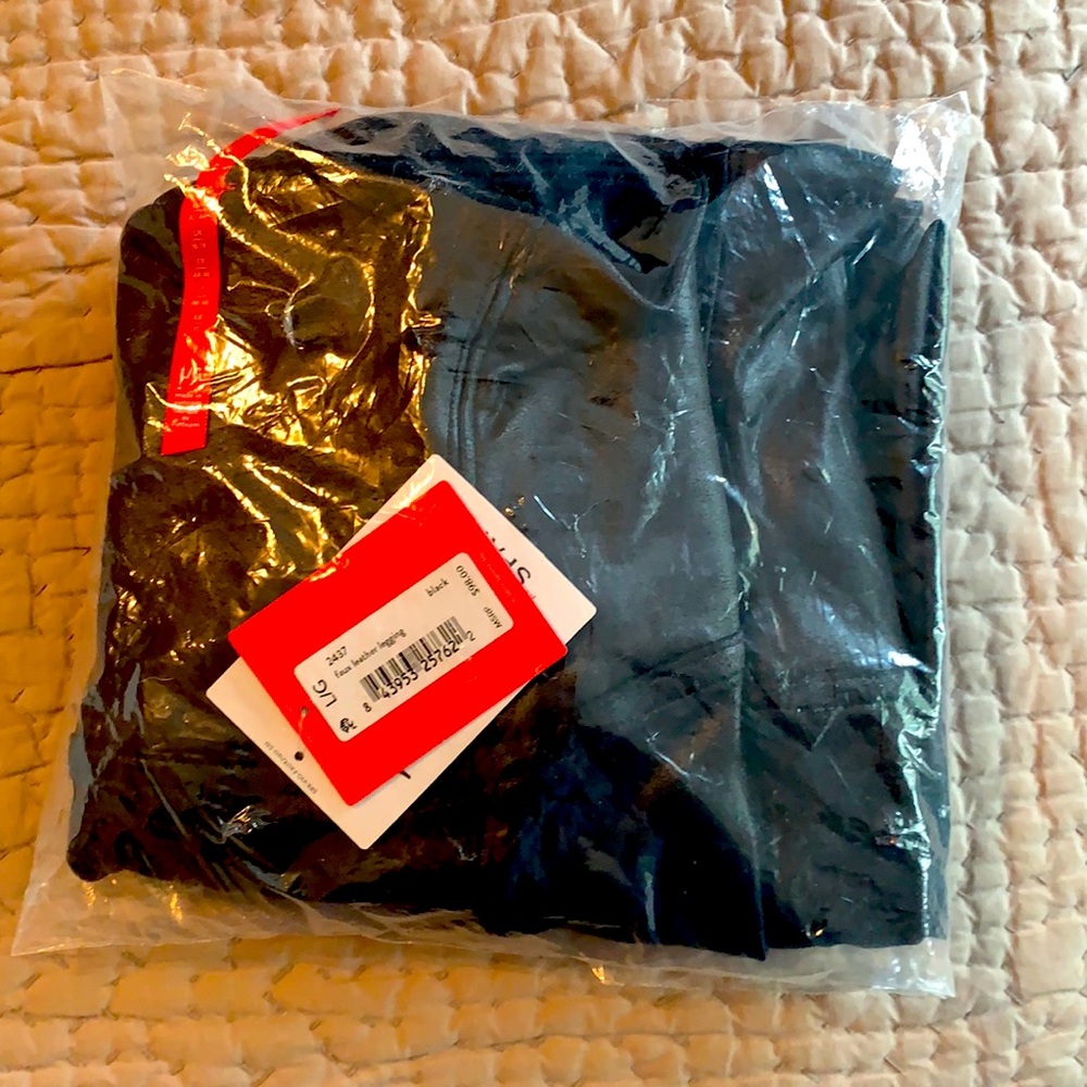 Spanx faux leather leggings Large, NWT